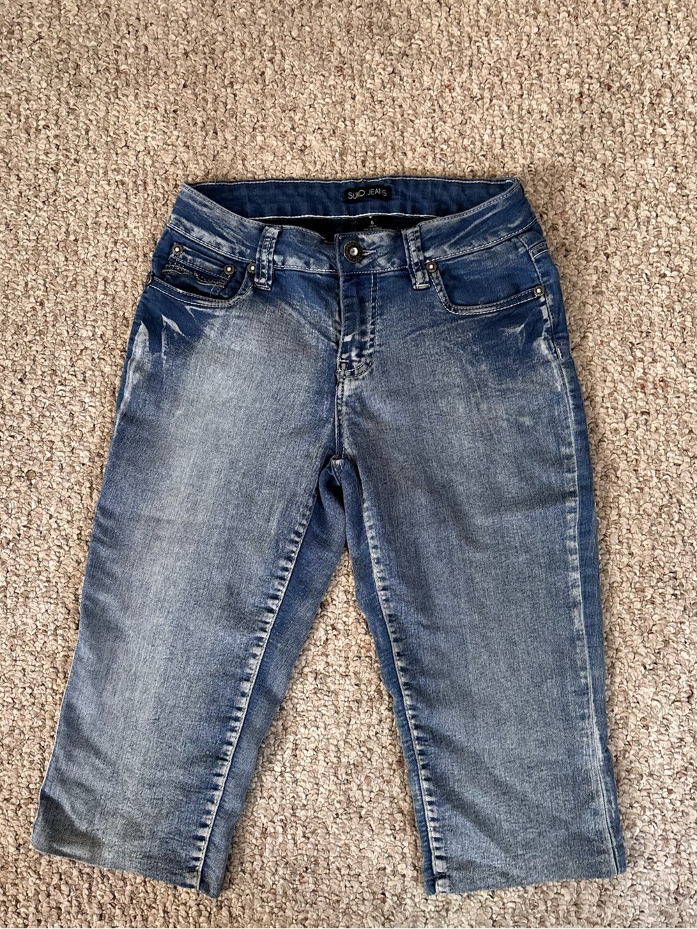 Sued Jeans Women's Cropped Slim Mid-Rise Jeans in Blue
